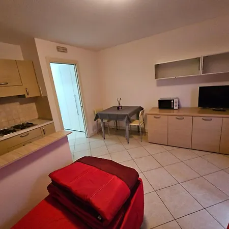 6 아파트 Pescincanna